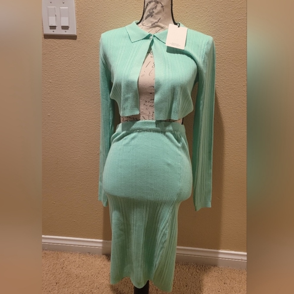 Mint Green Ribbed Skirt Set